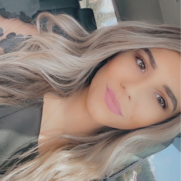 Meet your Posher, Irina - Picture 2 of 2